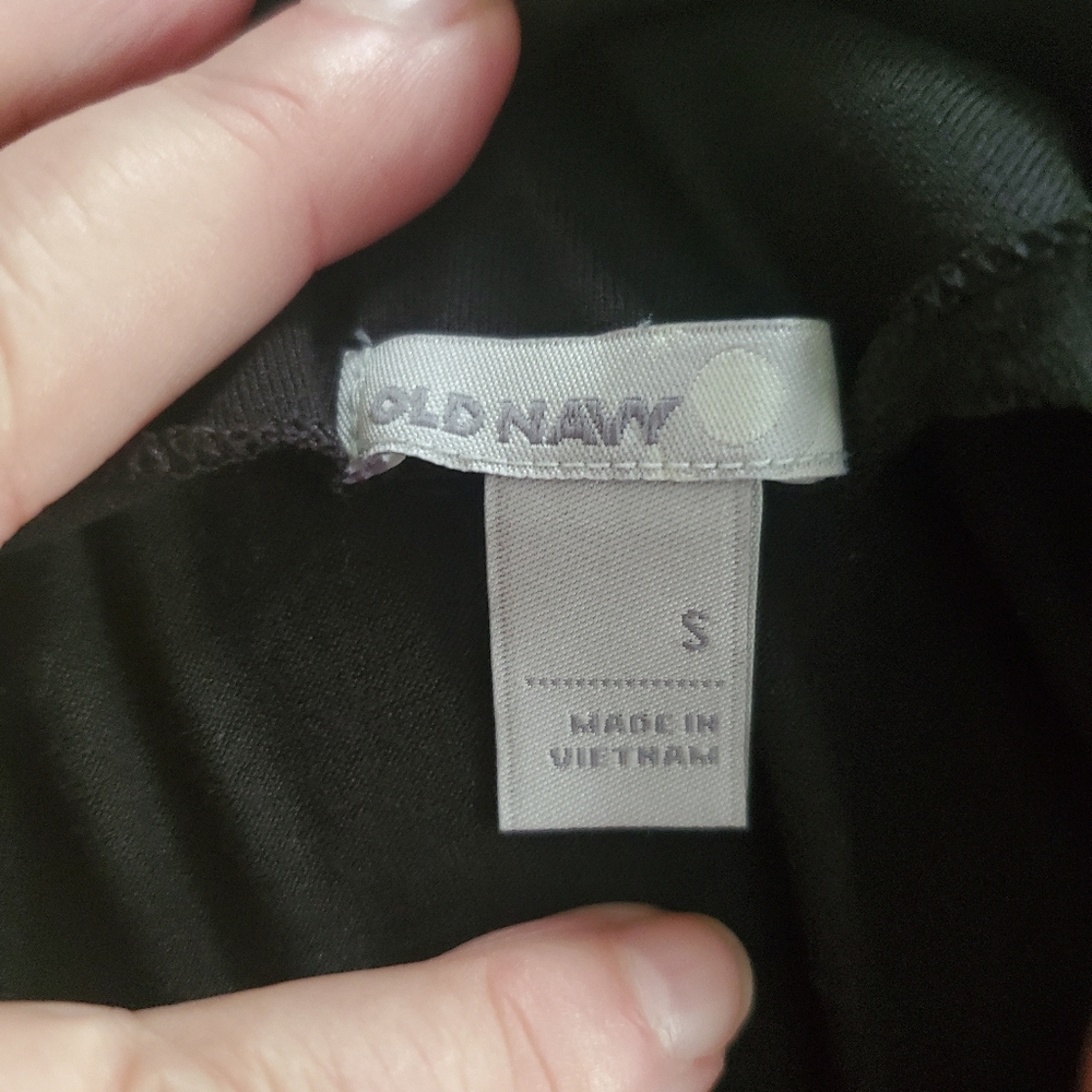 Old Navy sleeveless black dress - Picture 5 of 5